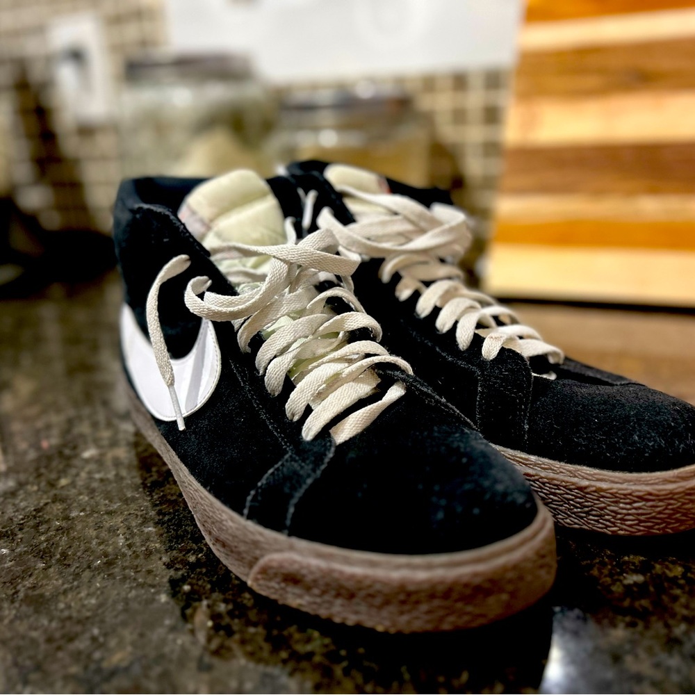 Nike Blazers Black/White/Gum